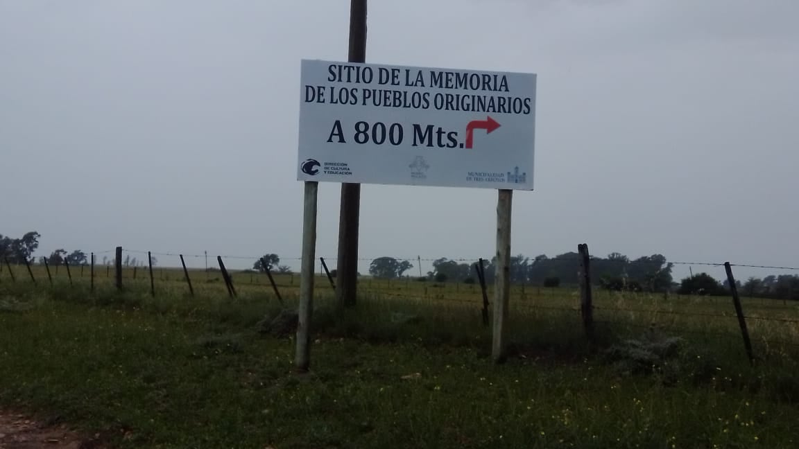 El Sitio de la Memoria de los Pueblos Originarios en Tres Arroyos ya cuenta con la nueva cartelería