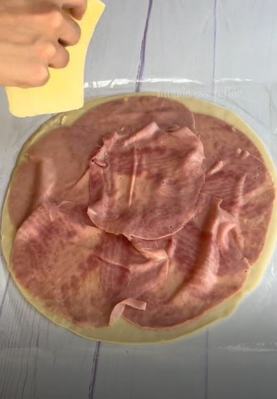 Receta medialunas de jamón y queso