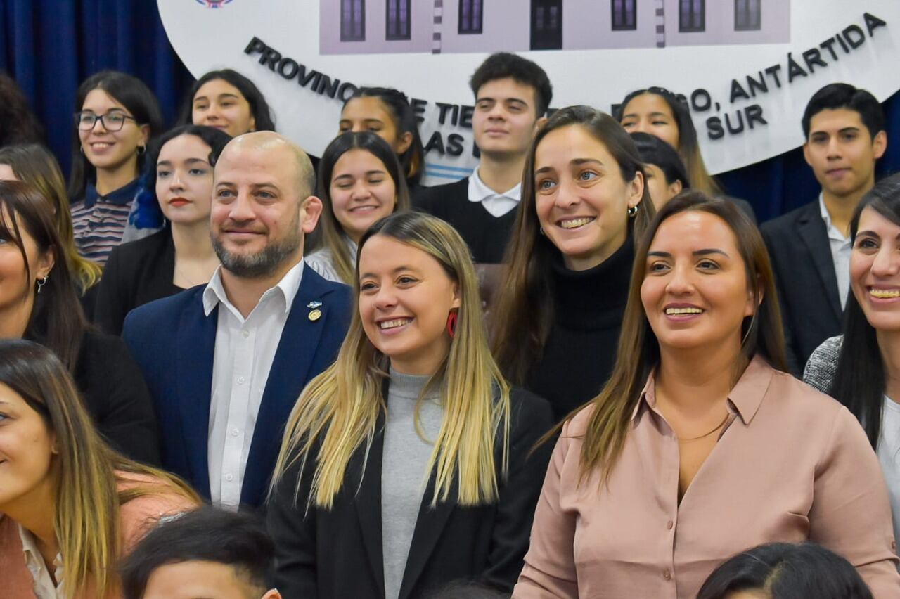 El Gobierno de la Provincia legitimó el primer Modelo de Estatuto para centros de estudiantes y organizaciones estudiantiles elaborado en el territorio.