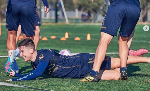 Rodrigo Garro se quedó afuera del debut por un fuerte golpe que recibió en el partido amistoso con Vélez, el previo al juego con Gimnasia LP. (Prensa Talleres)