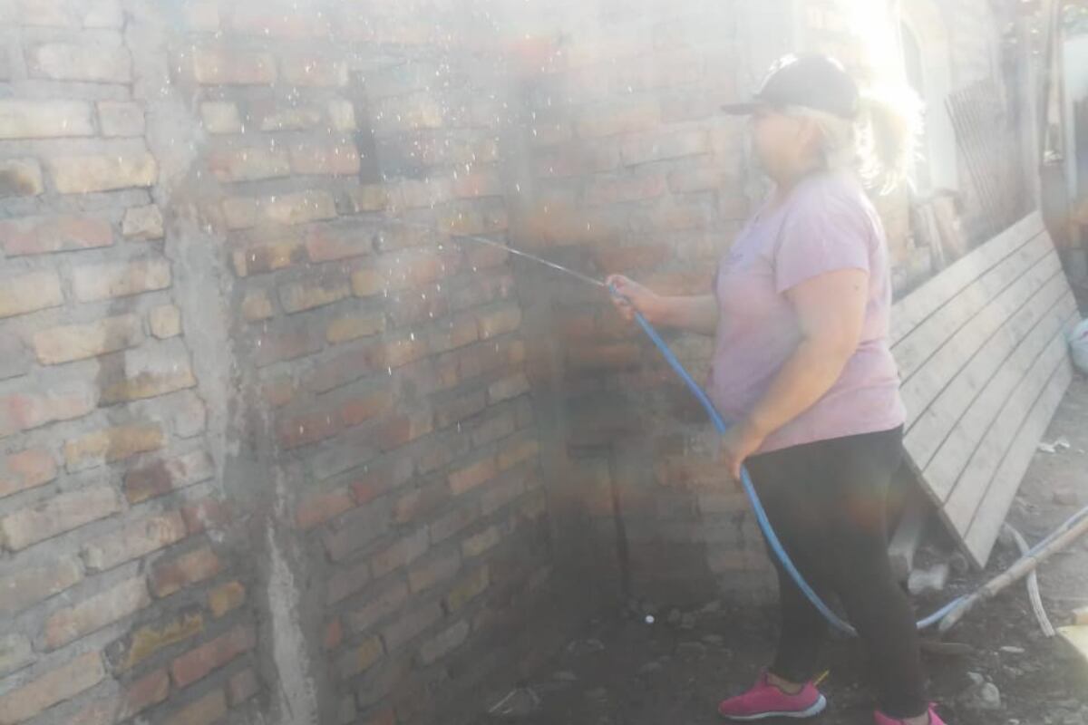 Brisa fue abusada de niña, prometió ayudar si cesaba su calvario y hoy da de comer a más de 200 niños. Foto: Gentileza Brisa Moyano.