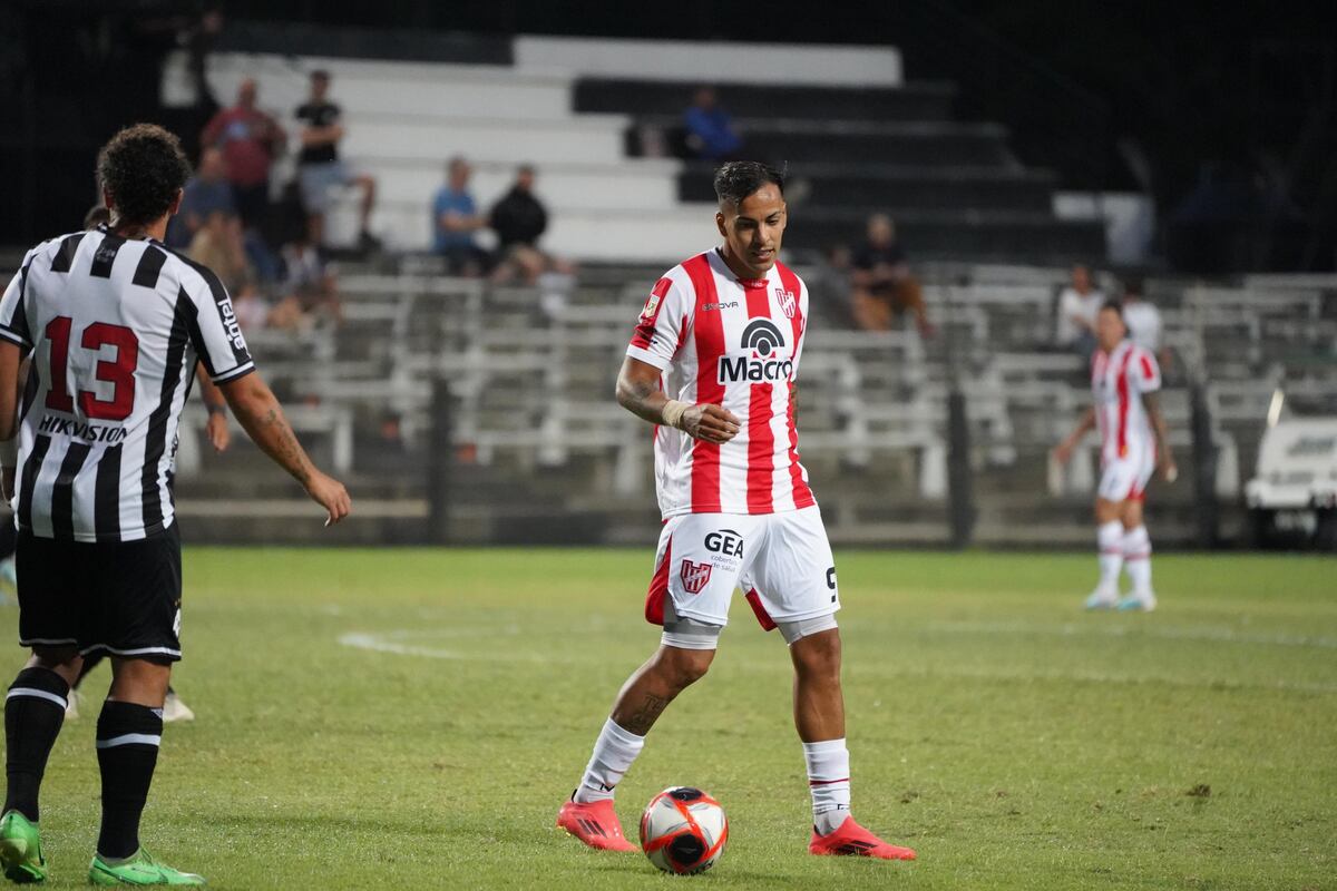 Instituto le ganó 3 a 0 a Gimnasia en el debut del Torneo Apertura