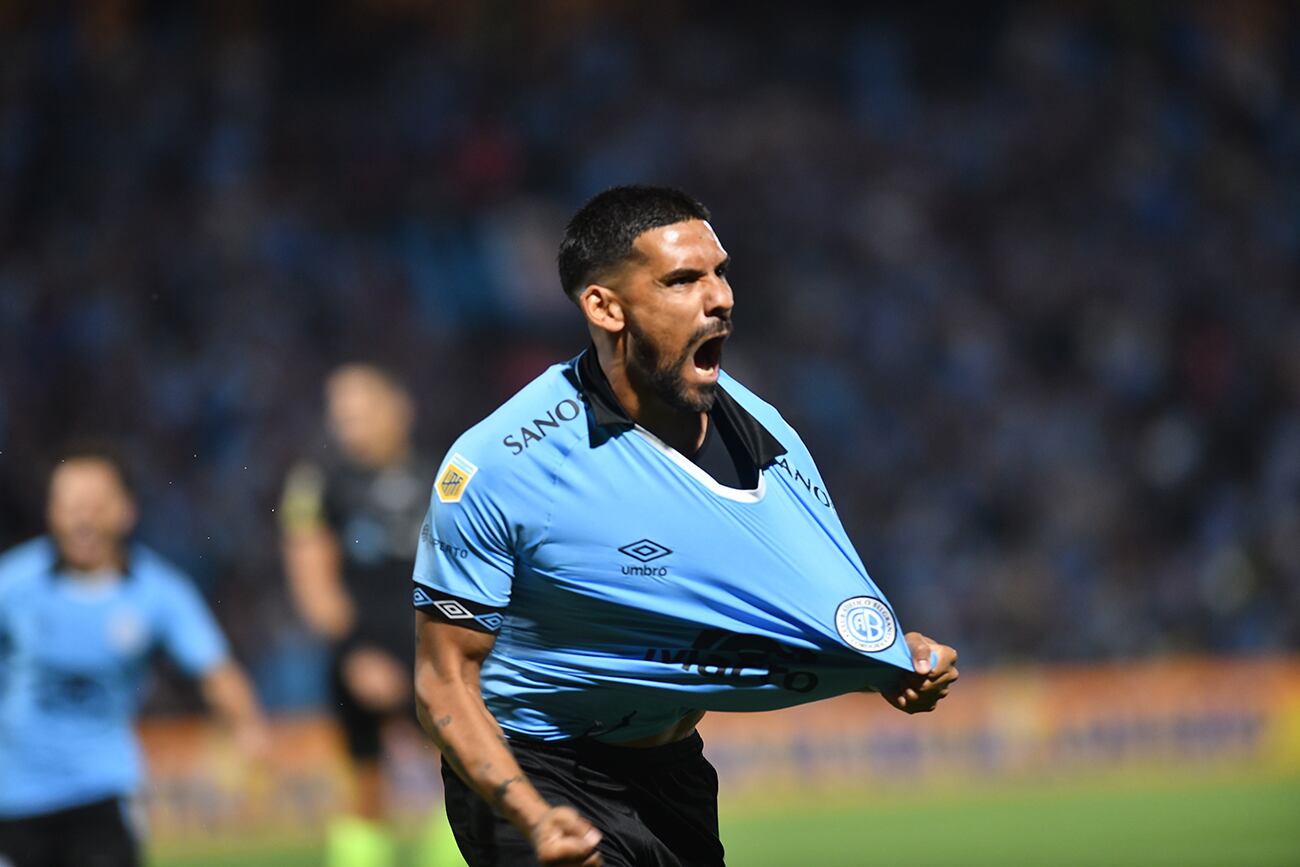 Apareció Franco Jara y puso el 1-0 en la primera que tuvo para Belgrano, en el clásico ante Instituto. (Javier Ferreyra / La Voz)