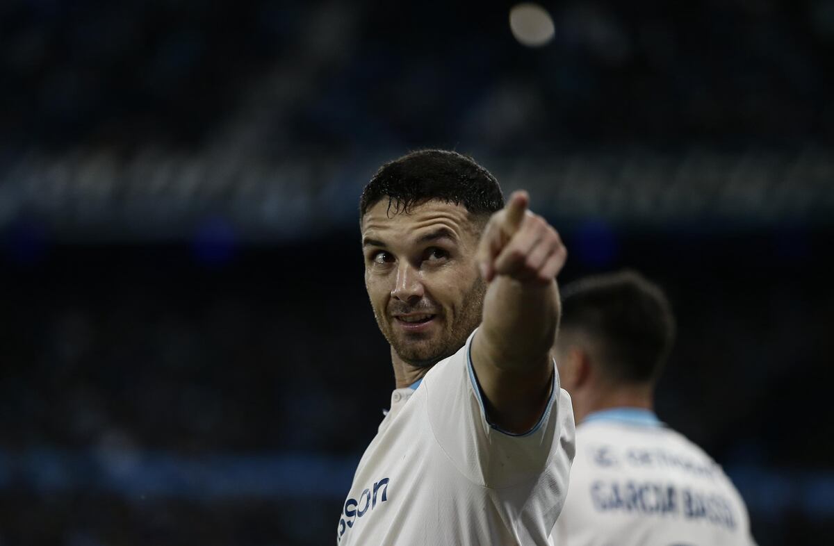 La Maravilla que Instituto no olvida: tres goles de Adrián Martínez para la goleada de Racing