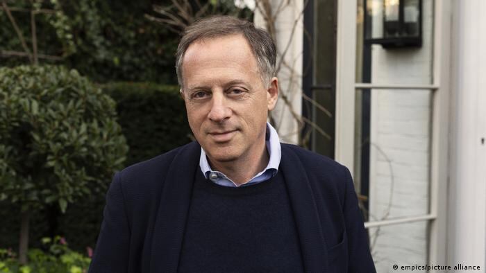 Richard Sharp renunció como presidente de la BBC. Foto: Gentileza