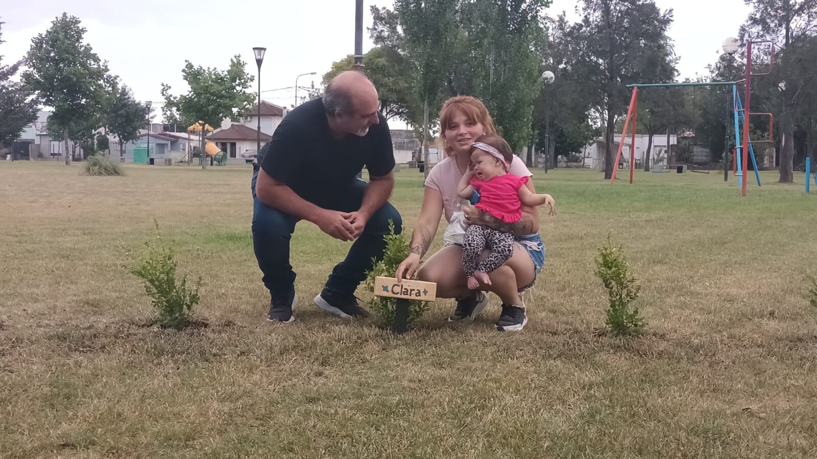 Tres Arroyos, Gestándonos en comunidad plantó árboles en la plaza del barrio Villa Italia