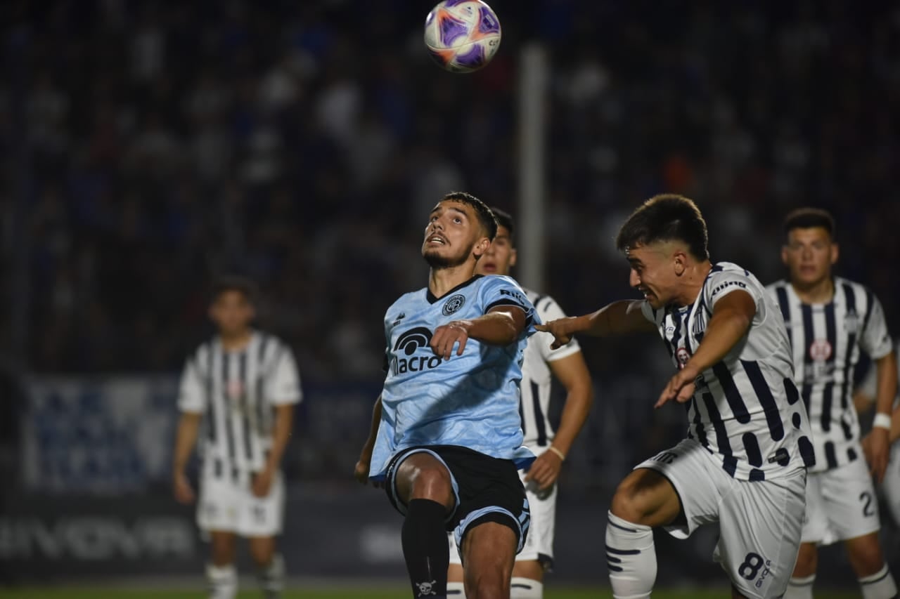 Talleres y Belgrano se enfrentaron en La Boutique por el clásico de Reserva. (Facundo Luque / La Voz)