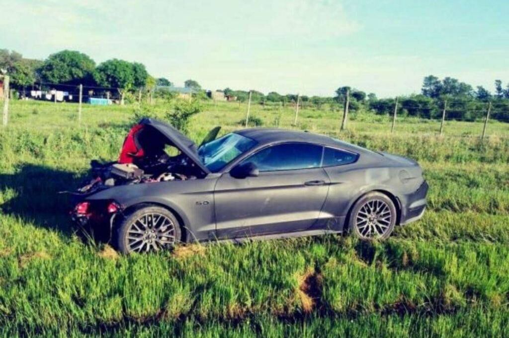 Coche del empresario Piattoni en el lugar del accidente/Gentileza