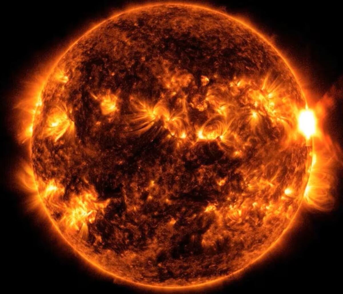 Qué podría llegar a impedir ver el eclipse solar de este lunes