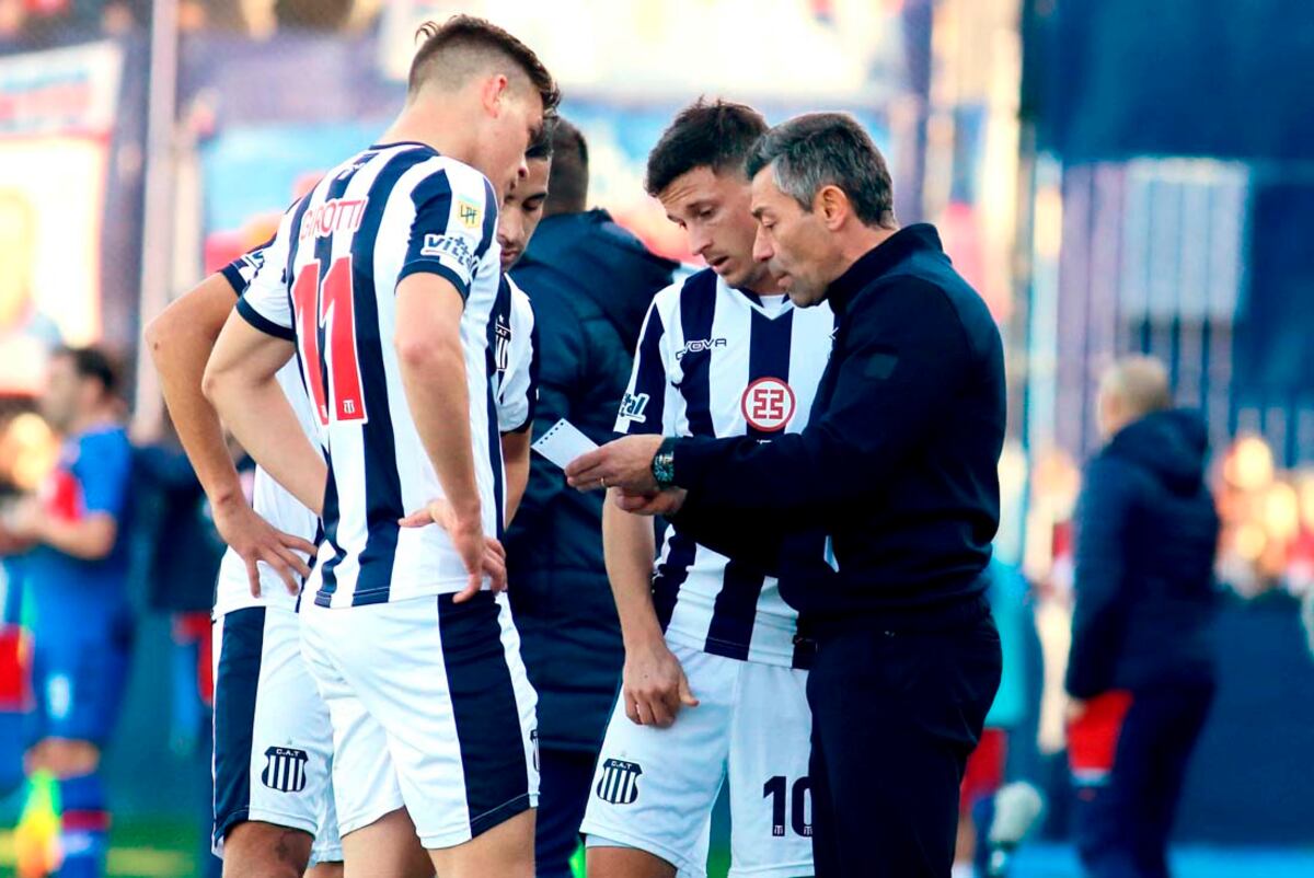 Pedro Caixinha y la valoración del empate de Talleres: “Me satisface más el resultado que el rendimiento”