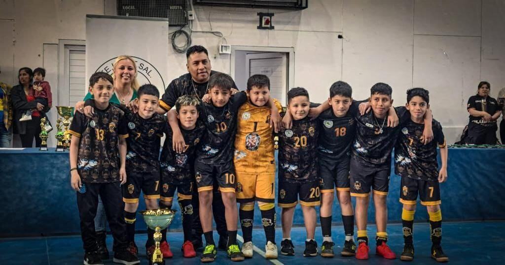 Gran cierre del futsal en el microestadio Municipal Cochocho Vargas