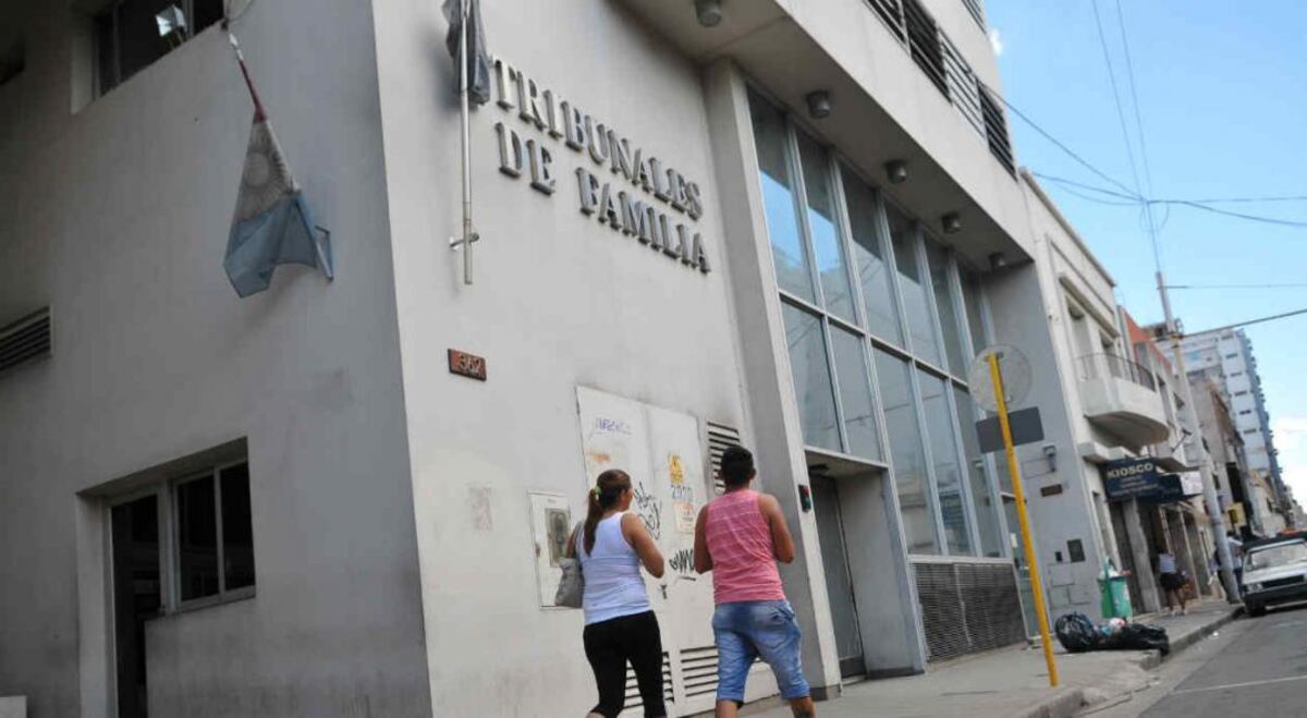 La Justicia de Córdoba obliga a la obra social de un padre ausente a dar inmediata cobertura al hijo, que tiene cáncer
