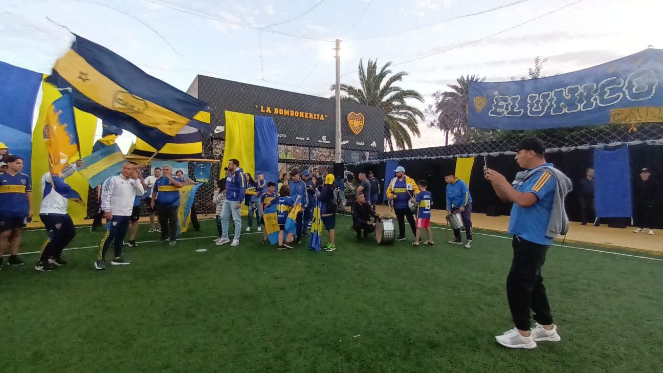 Clemente Rodríguez visitó Tres Arroyos y participó de un banderazo a favor de Riquelme