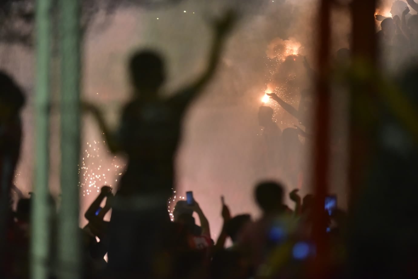 Delirio en las tribunas de Alta Córdoba, por el triunfo de Instituto (Foto: Facundo Luque).