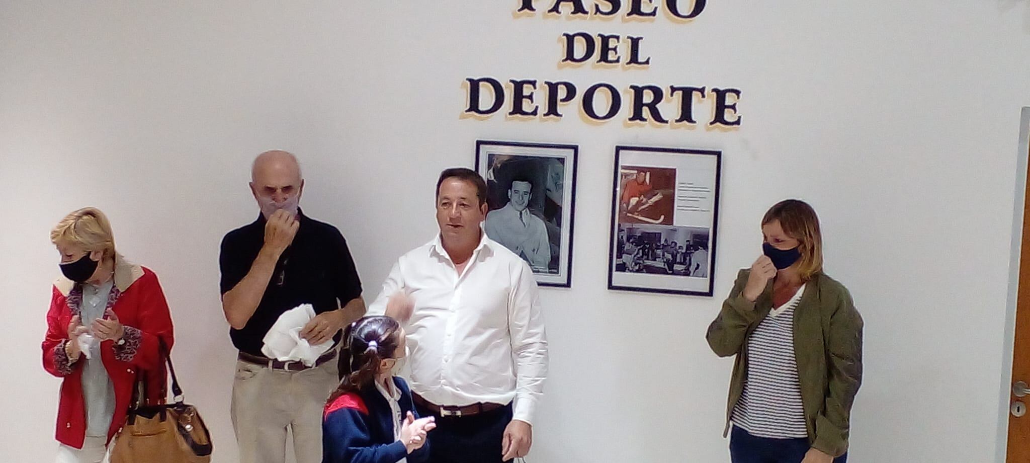 Roberto Carrin ya forma parte del Paseo de Deporte