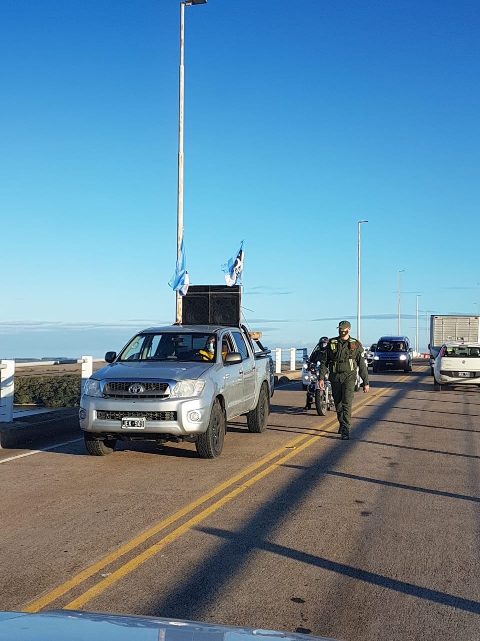 17º Marcha al Puente Internacional General San Martín/ Asamble Ciudadana Ambiental Gualeguaychú 