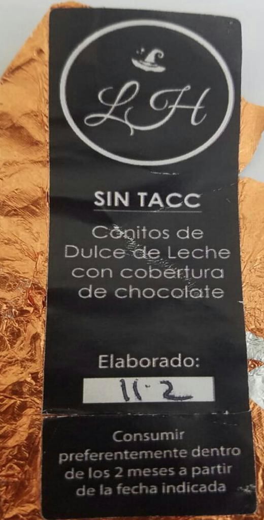 por carecer de registros de establecimiento y producto, resultando ser en consecuencia artículos ilegales.