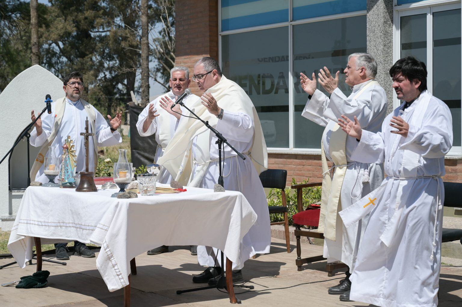 Entronización de la Virgen del Lujan en Gendarmería Nacional en Arroyito