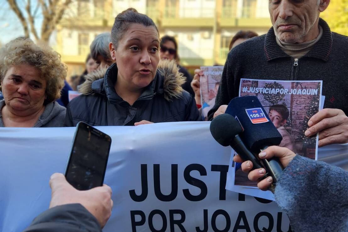 Volvieron a marchar en Laboulaye para pedir justicia por Joaquín Sperani. (Jonathan Altamirano / FM Play).