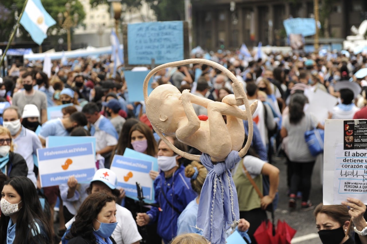 Marcha #MayoriaCeleste en el Congreso.