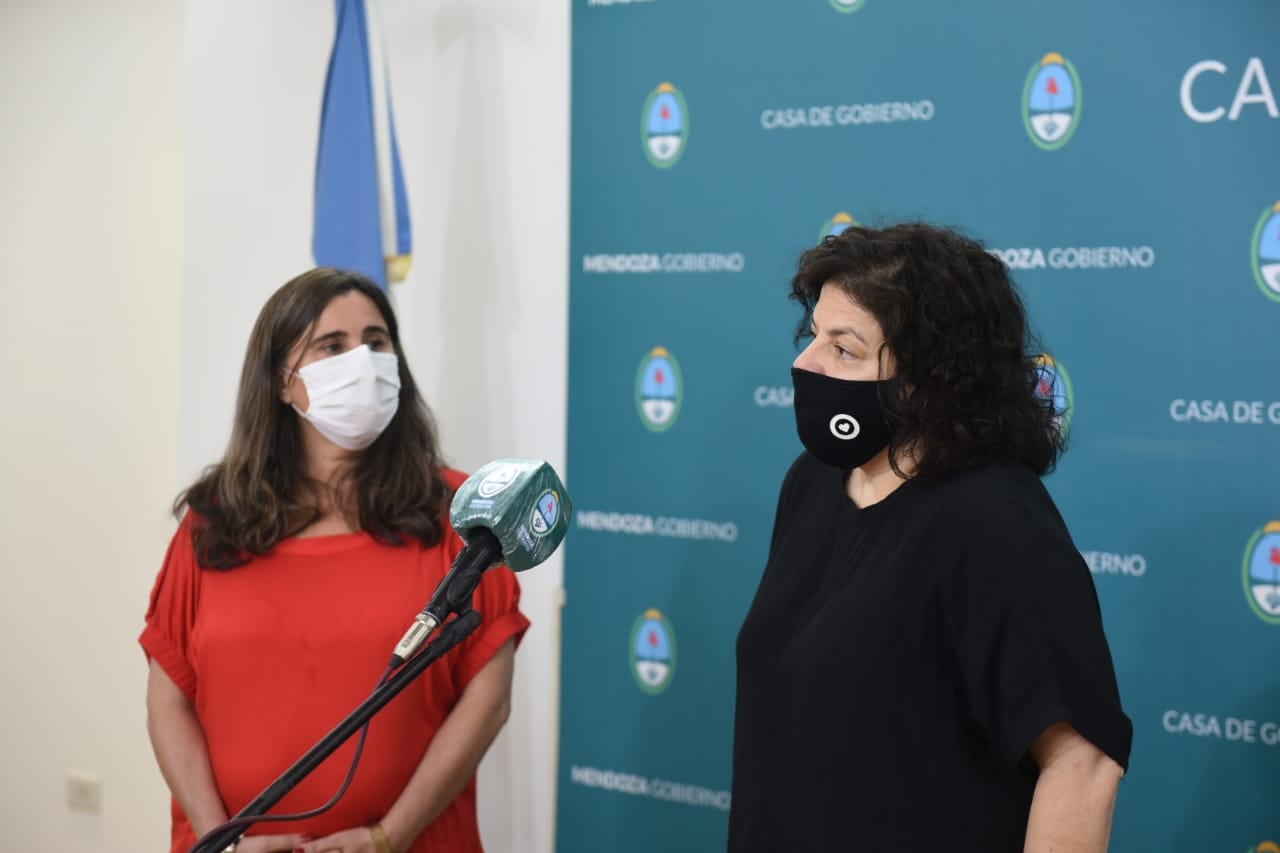 Conferencia de prensa de Carla Vizzotti y Ana María Nadal.