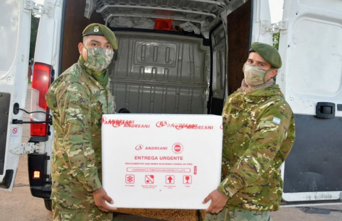 Llegaron al Chaco 5.300 vacunas de Astrazeneca destinadas a las segunda dosis para mayores de 60 años