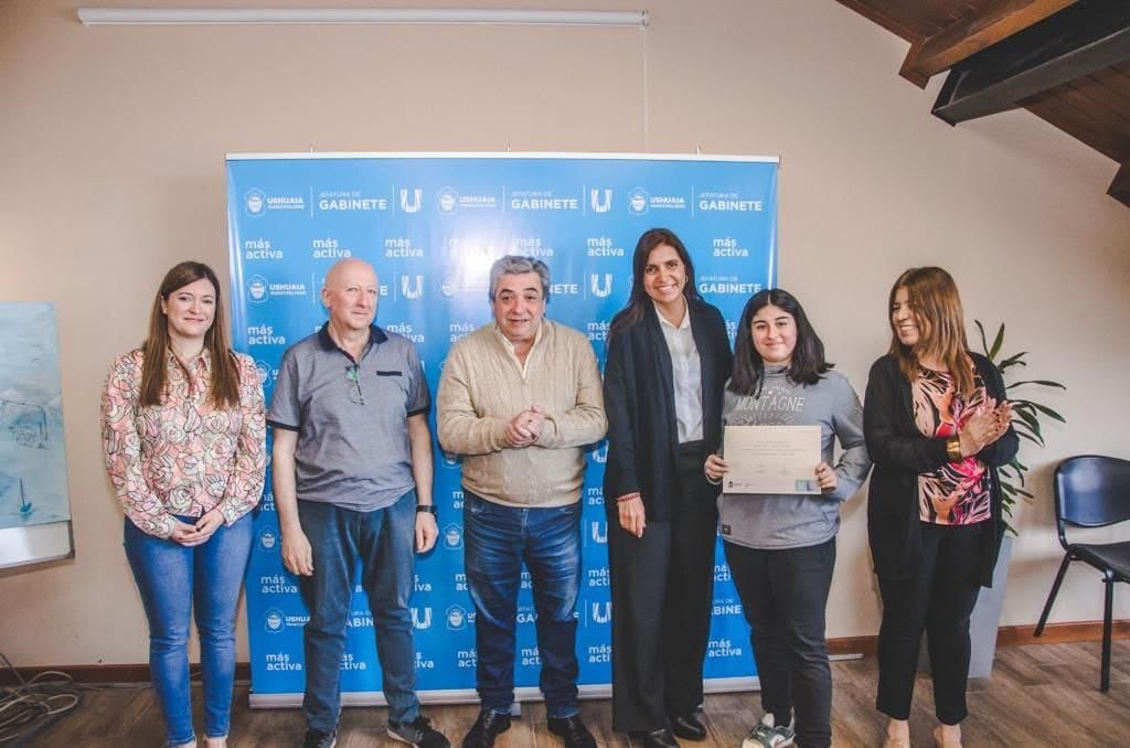 La Municipalidad entregó certificados a los alumnos que realizaron pasantías