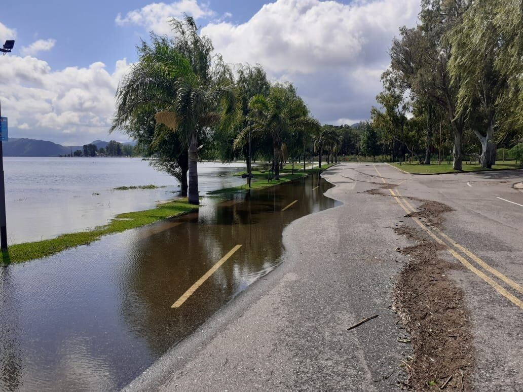 La costanera de Carlos Paz después del temporal.