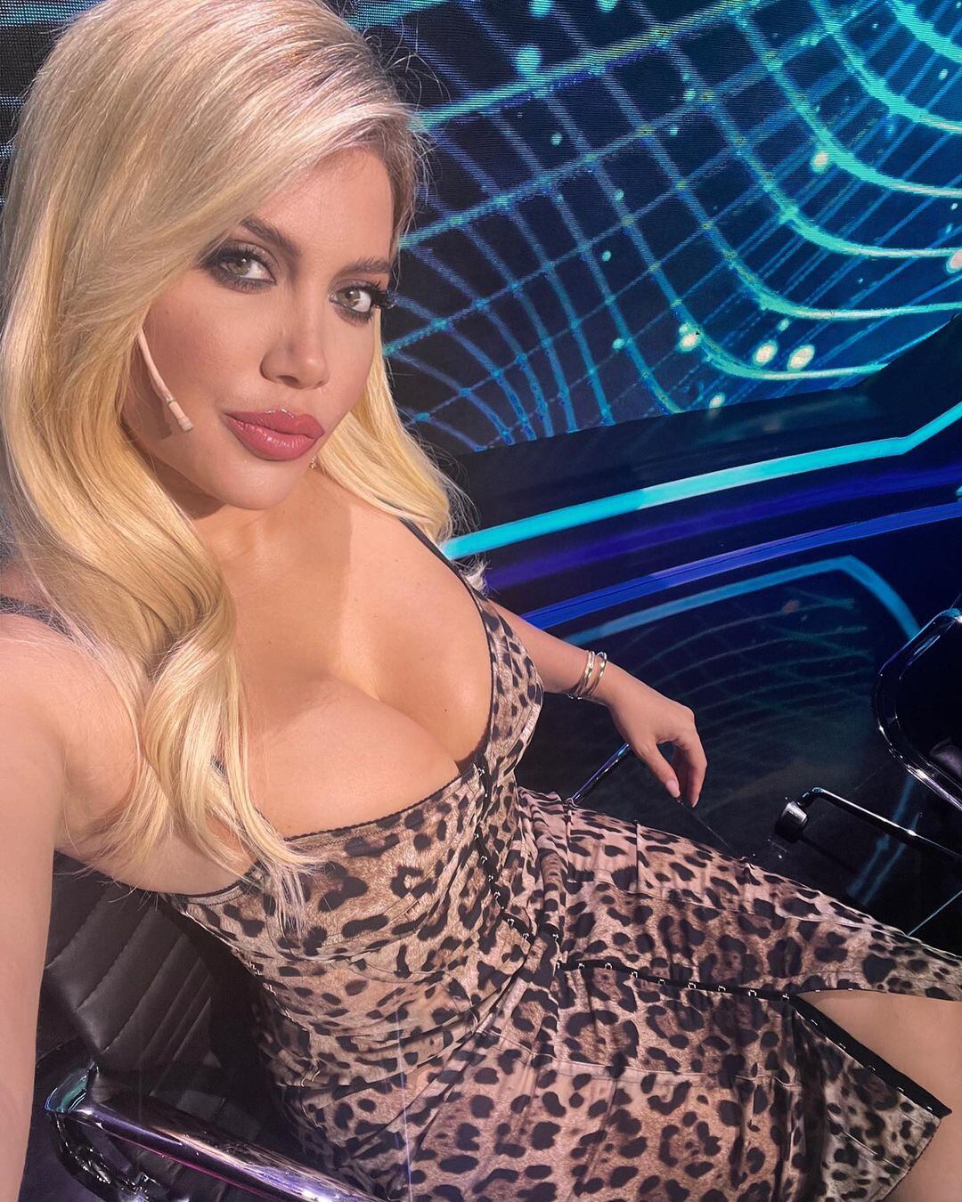 Wanda Nara y su vestido Dolce Gabanna