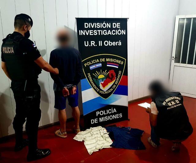 Detención del joven que vendía ropa robada