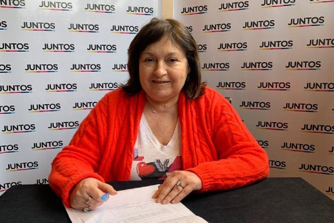 Graciela Ocaña junto a Waldo Wolff realizaron la denuncia en los Tribunales de Comodoro Py. 