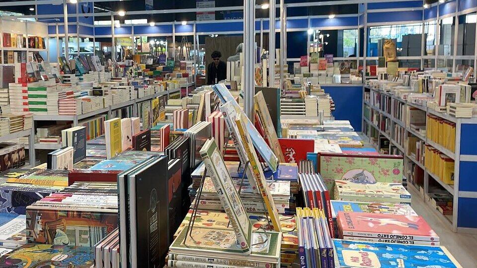 La Feria del Libro se dará del  del 25 de abril al 13 de mayo.