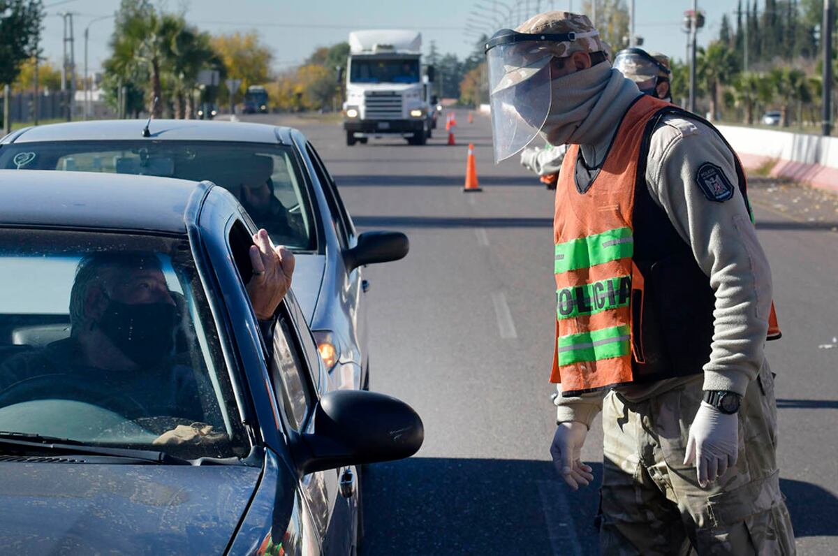 Procesaron a 68 personas por violar las restricciones en Mendoza