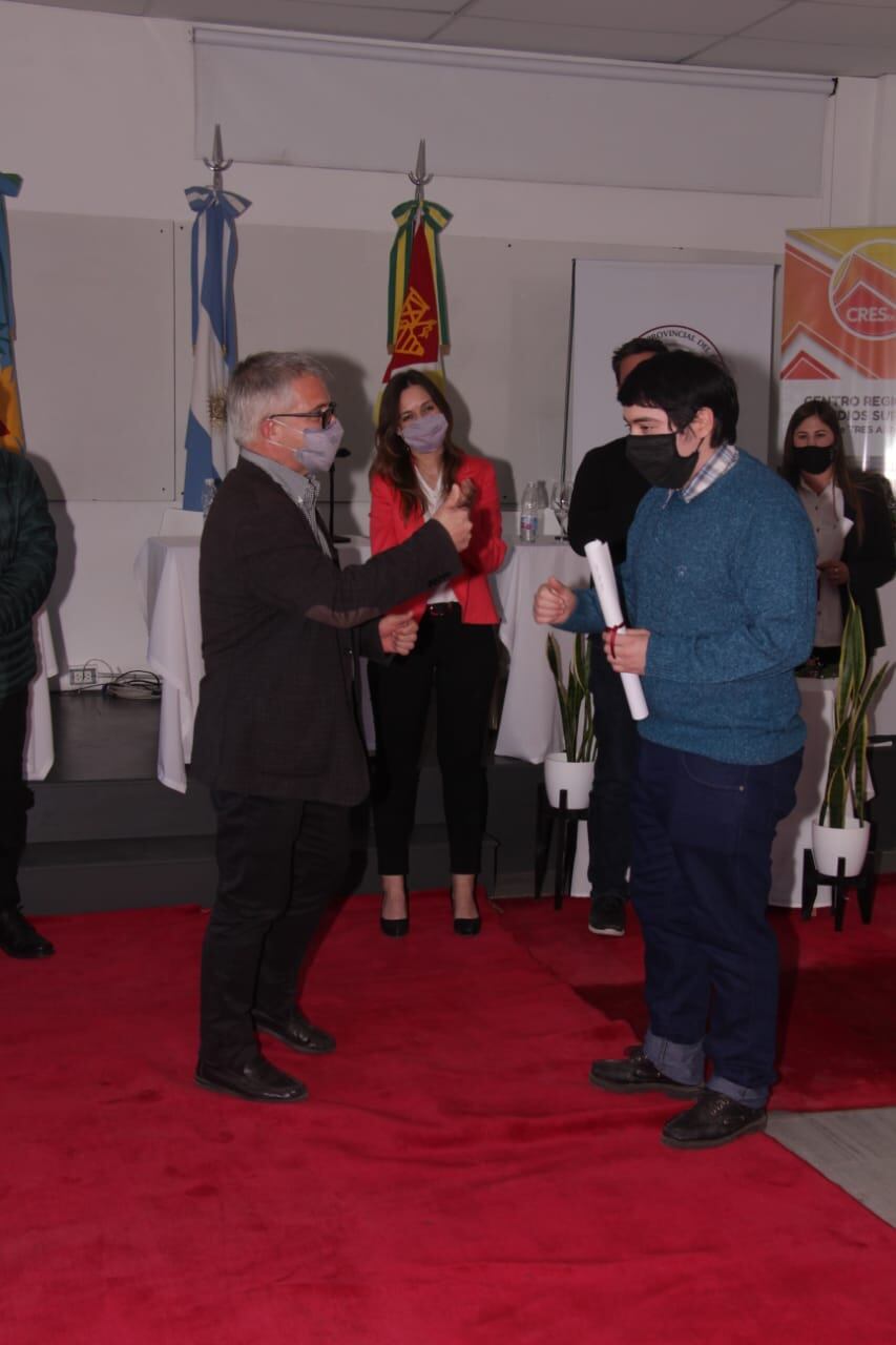 Acto de Colación de grado y entrega de diplomas en Cresta