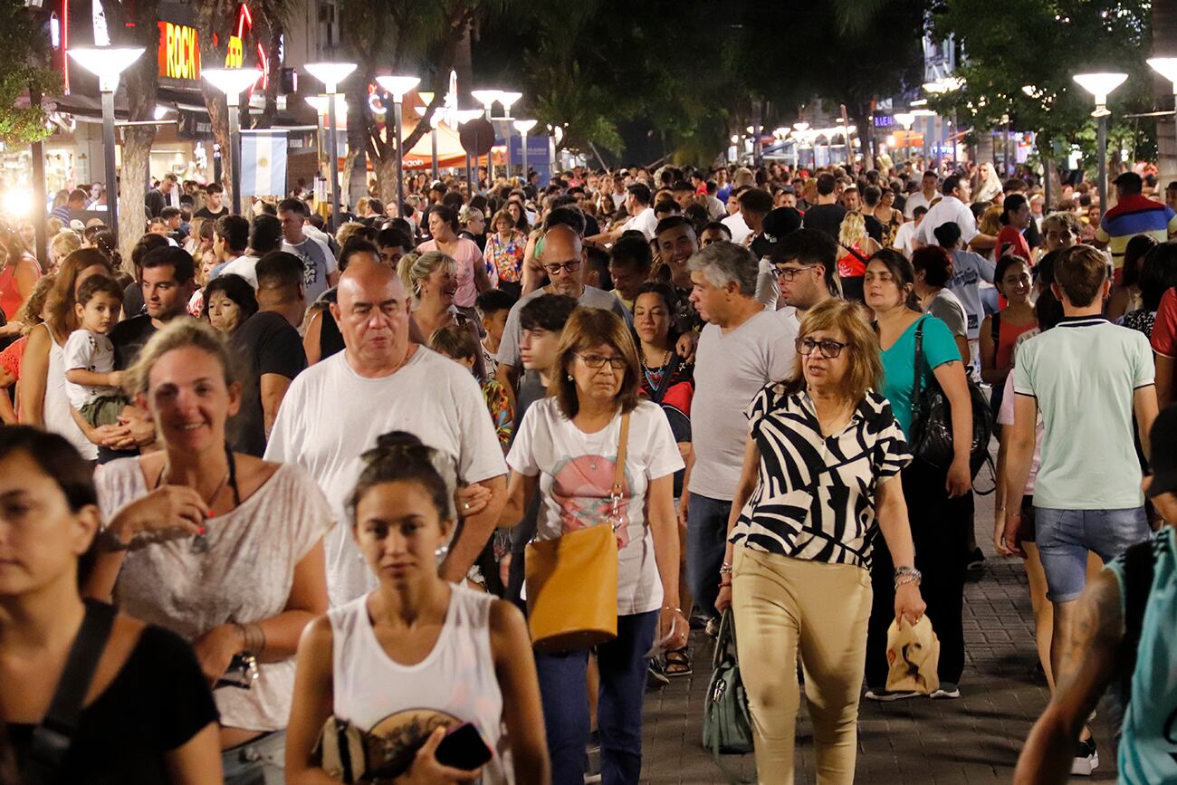 El turismo en Villa Carlos Paz a pleno. (La Voz)