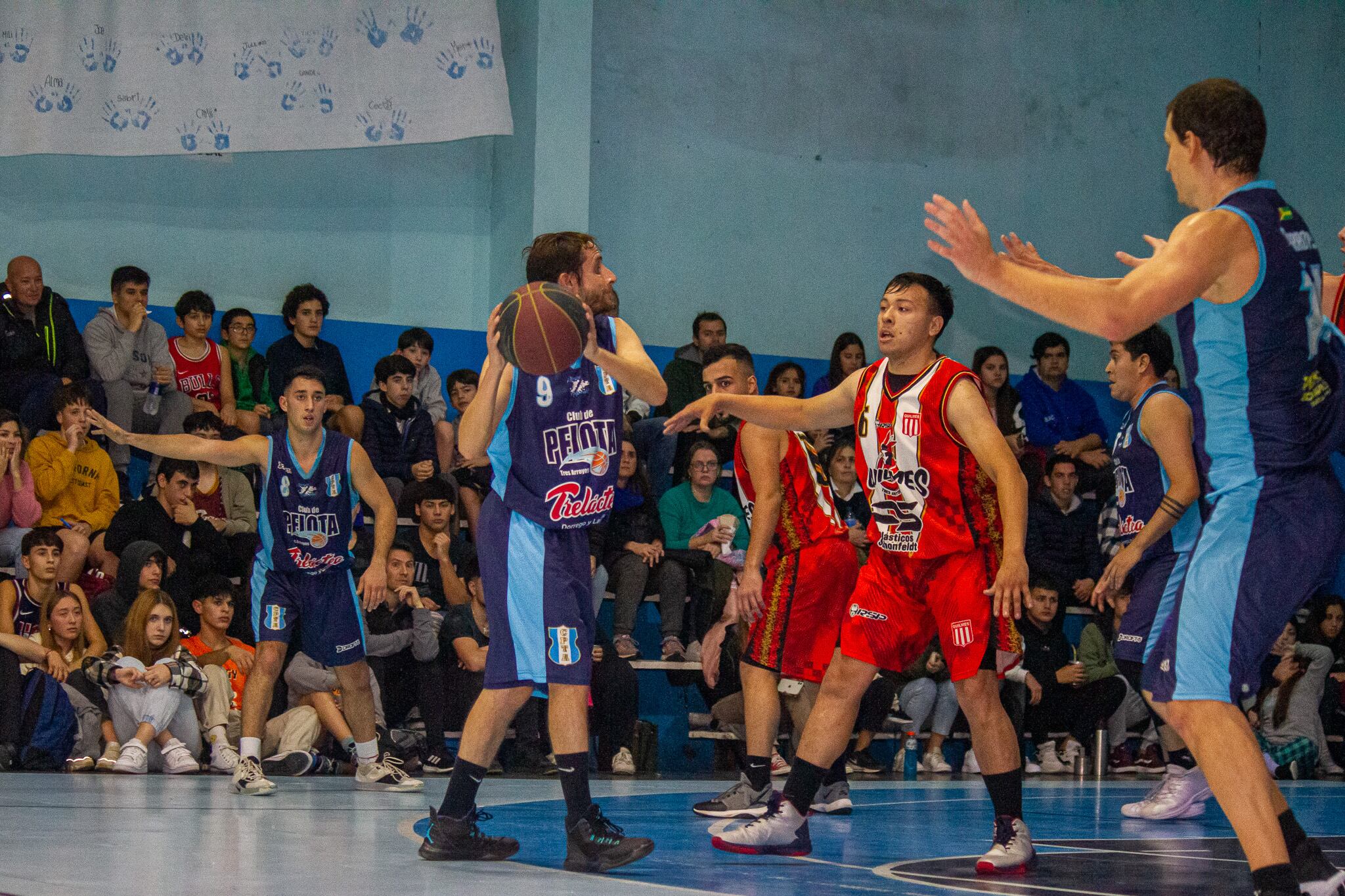 Torneo Oficial de Básquet de Tres Arroyos: Ganaron Costa Sud, Huracán y Club de Pelota