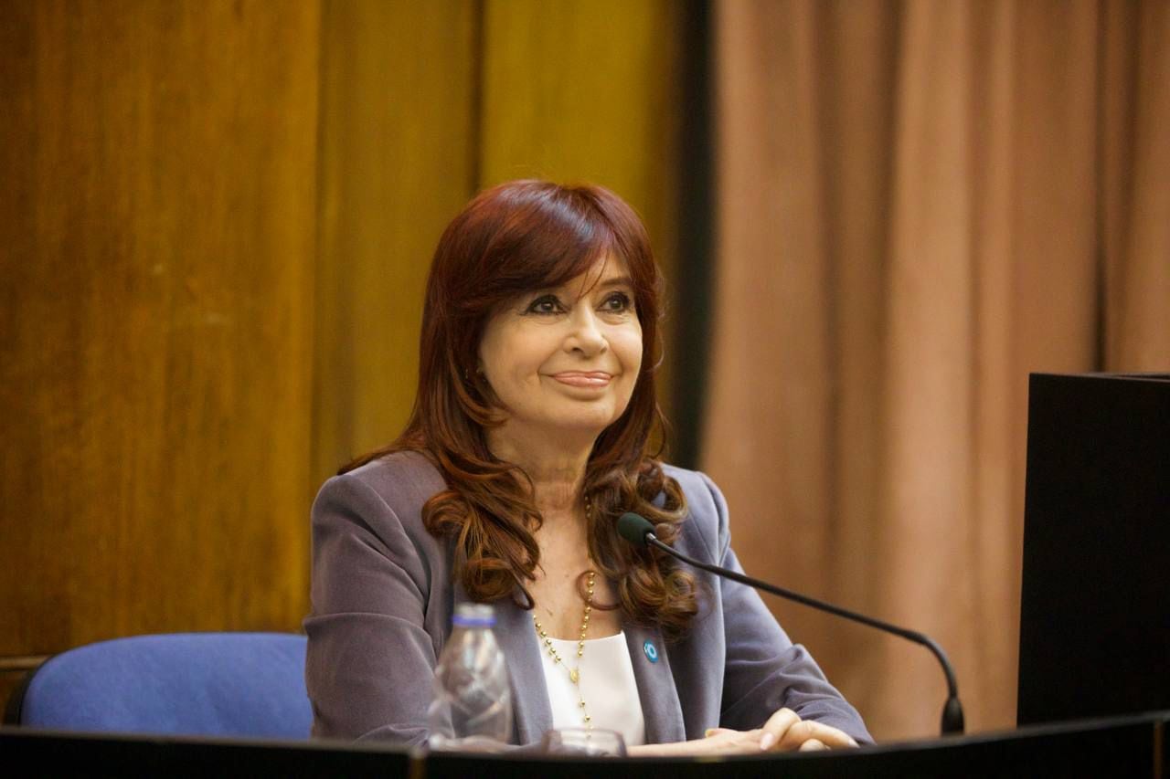 Cristina Fernández de Kirchner: “En el 2001 estaba todo privatizado”
