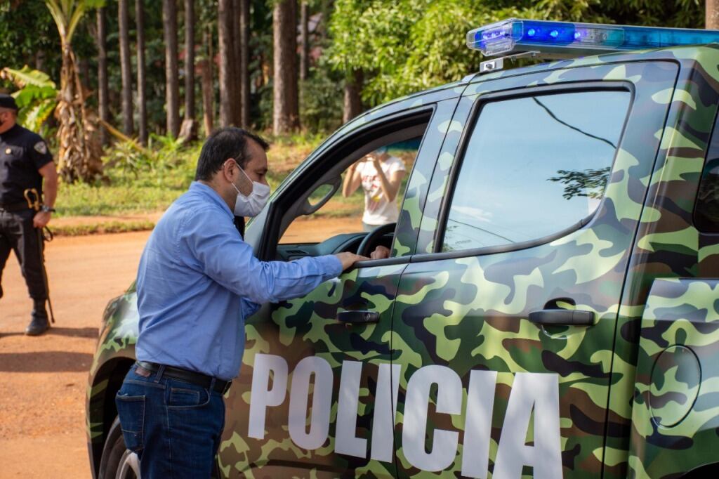 9 de Julio: el Gobernador recorrió las instalaciones policiales y la unidad sanitaria modular