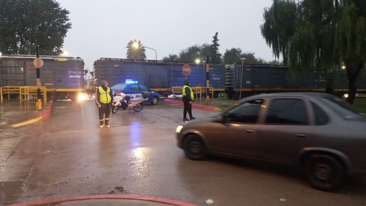 Accidente en el cruce ferrocarril Pacífico Giusti Arroyito