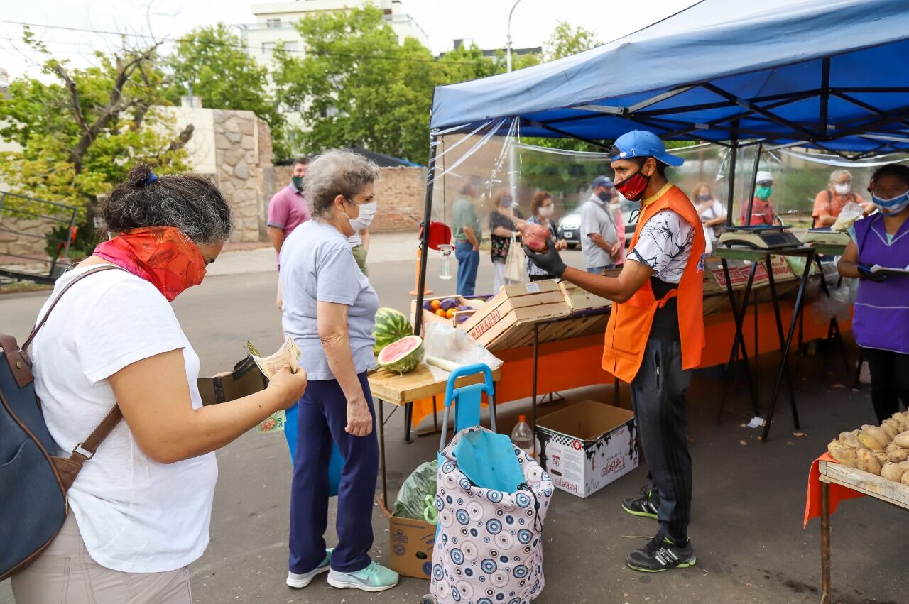 En la feria se pueden encontrar frutas, verduras y productos de huerta. Gentileza 