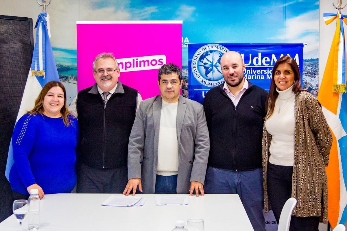 Ushuaia: firman convenio con la Universidad de la Marina Mercante