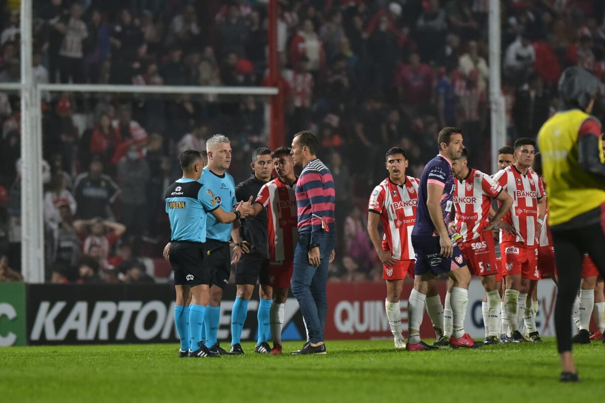 Reclamos a los árbitros: el común denominador de Instituto y Belgrano en la previa del clásico