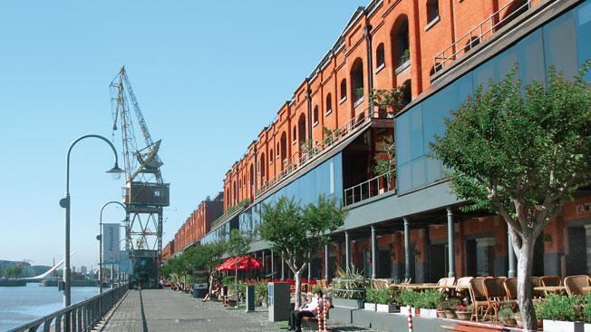 Puerto Madero es el barrio más caro para comprar un departamento en la Argentina. 