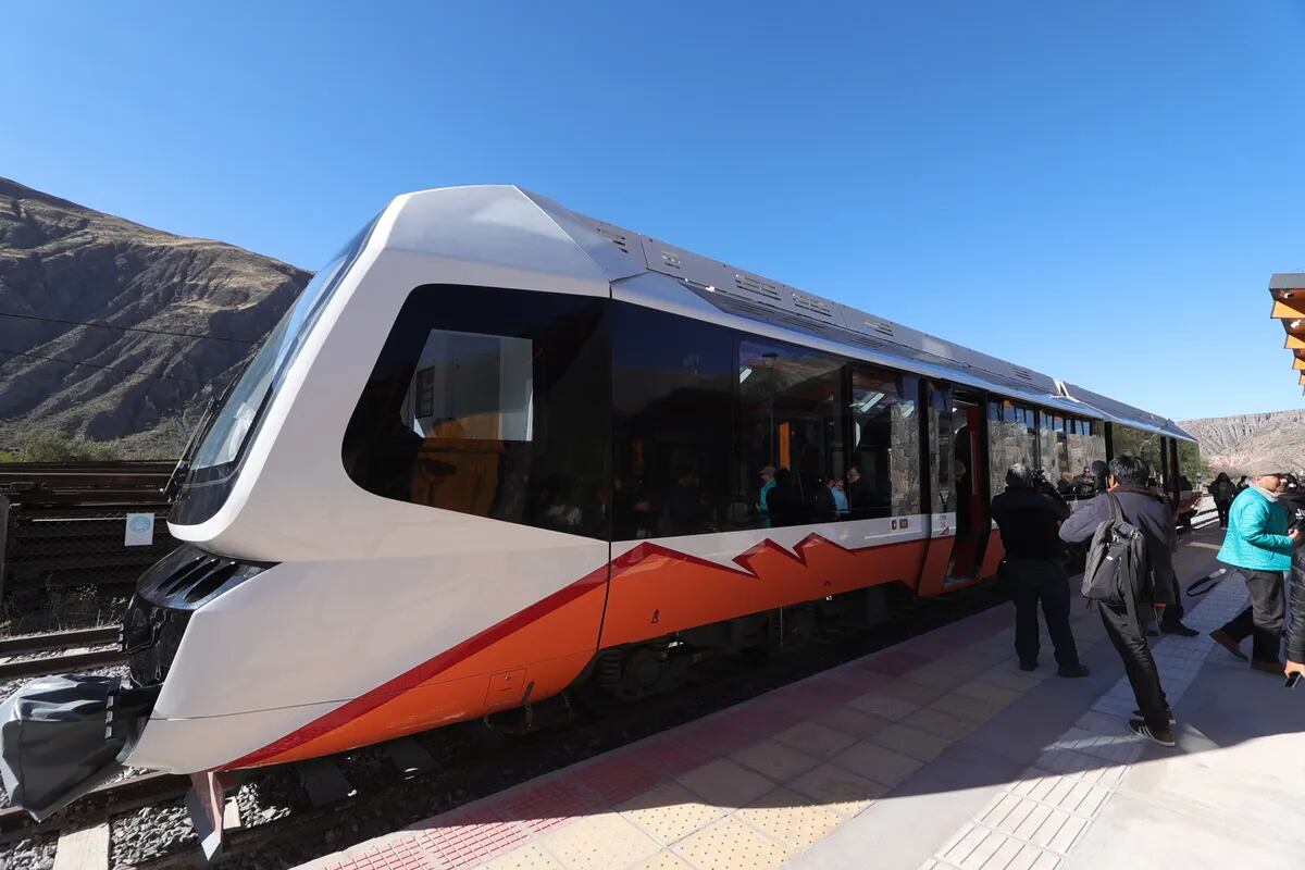 El Tren Solar de la Quebrada es un novedoso atractivo turístico de características sustentables, único en el mundo.