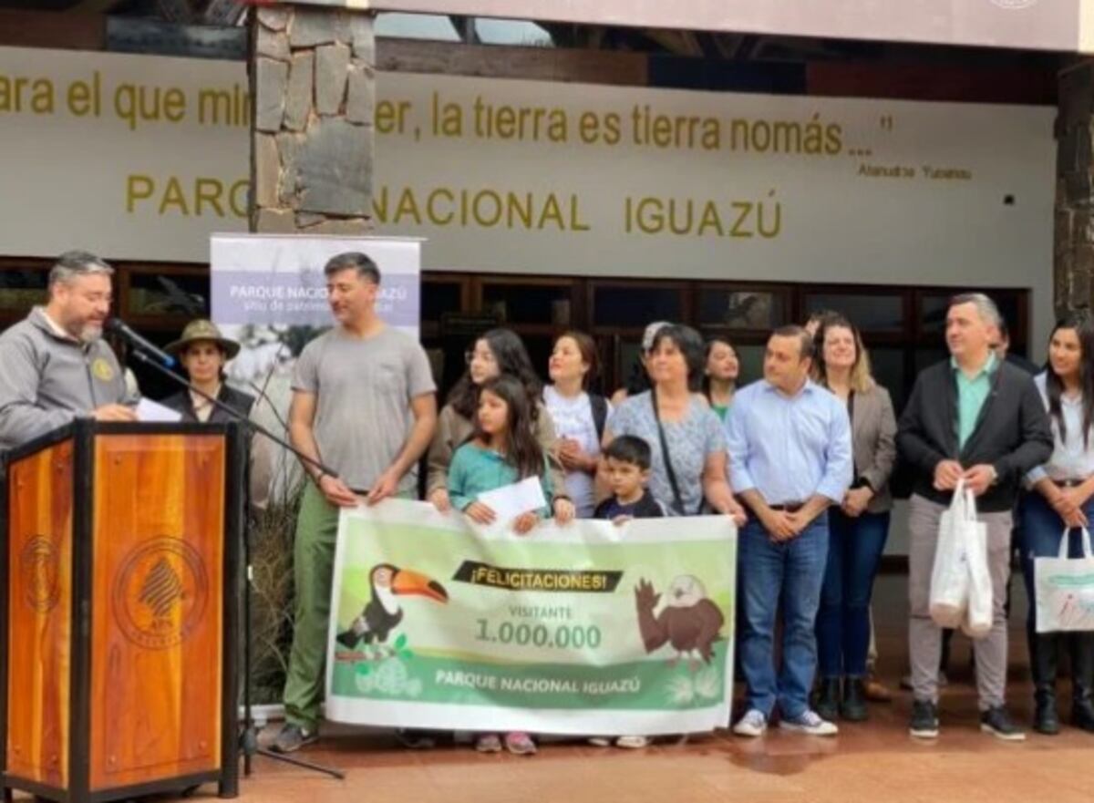 Cataratas del Iguazú se vistió de fiesta para recibir al turista 1 millón