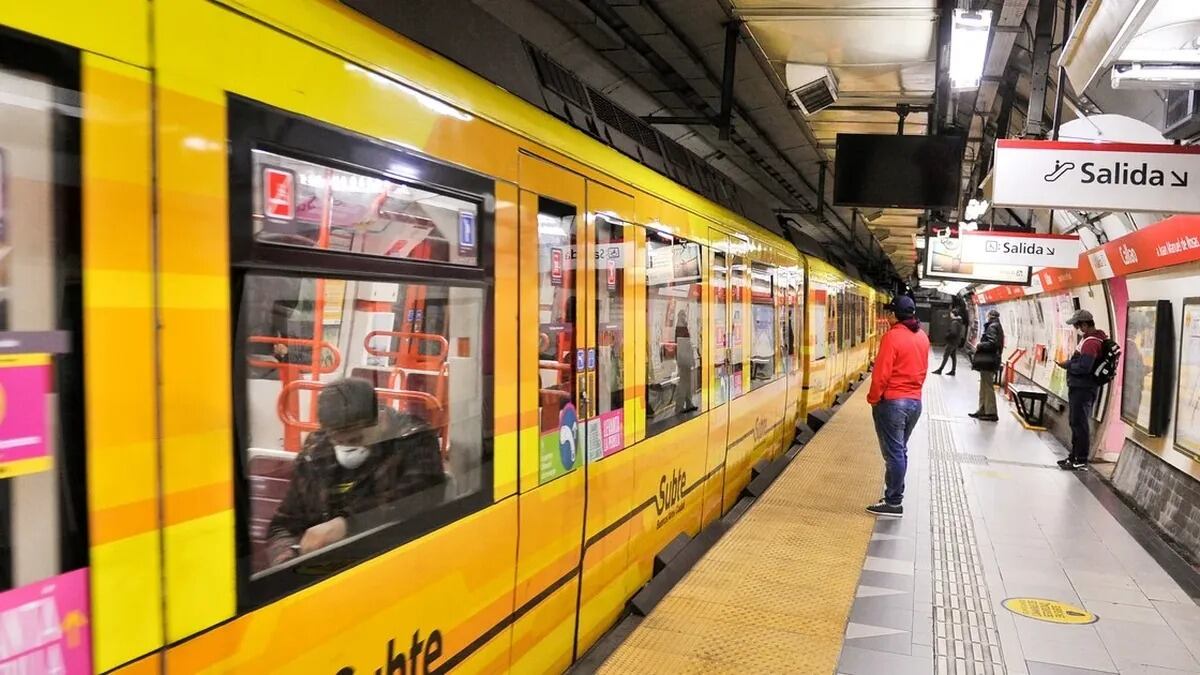 Desde octubre, el viaje en subte aumenta a 757 pesos
