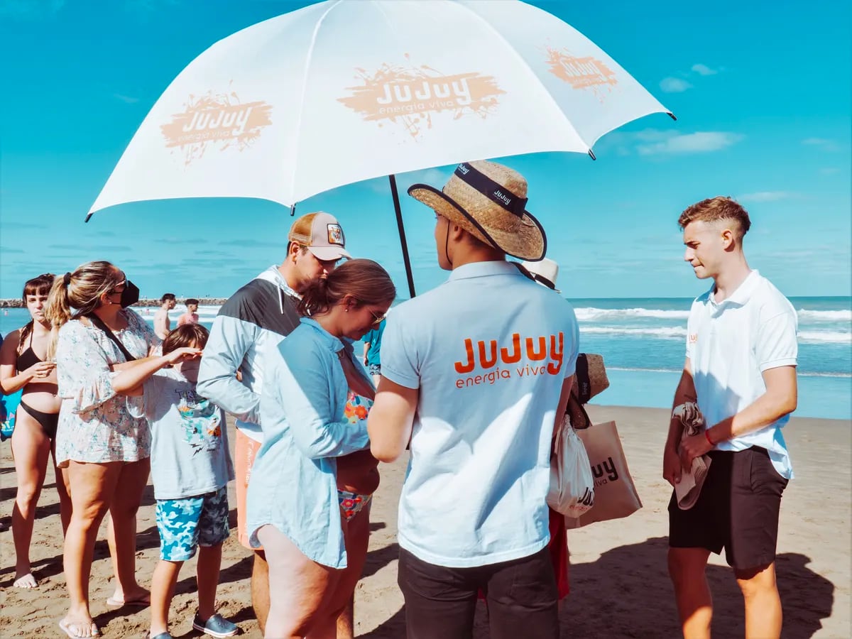 El Destino Jujuy atrae la atención de los visitantes de la Costa Atlántica. Una promoción trabajará en la zona durante una semana.