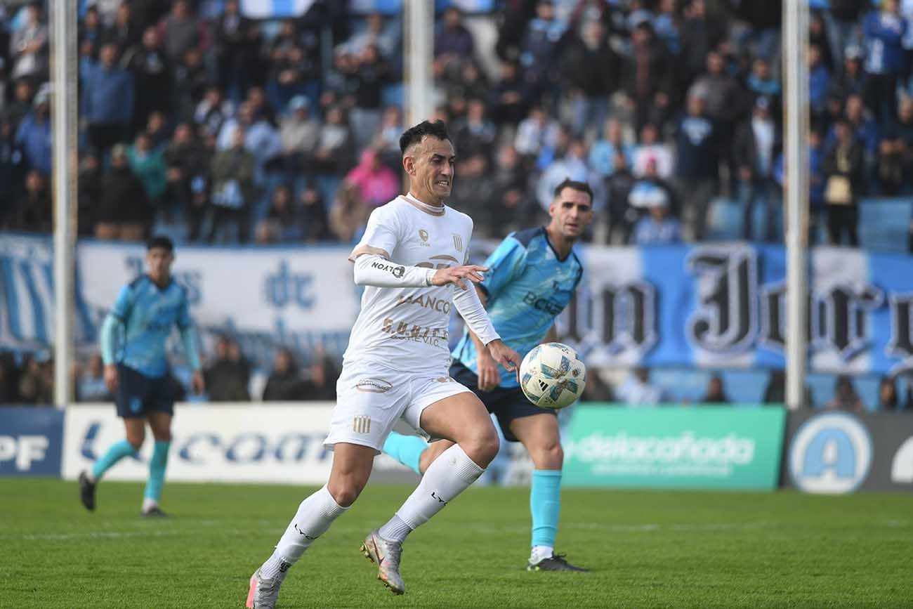 Racing perdió por 2-1 frente a Guillermo Brown de puerto Madryn
( Ramiro Pereyra /La Voz)
