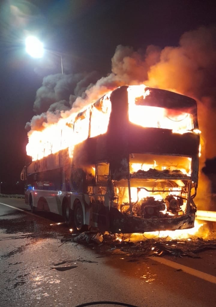 La unidad quedó destruida en su totalidad.