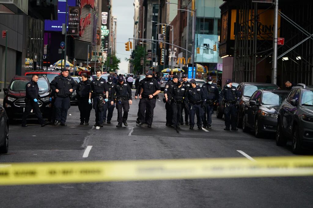 La policía de Nueva York aún no ha encontrado al sospechoso.